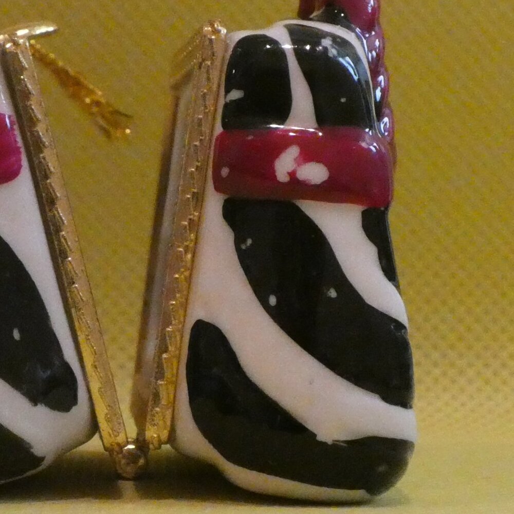 Porcelain Purse Zebra Print Ornament & Trinket Box - Picture 7 of 9